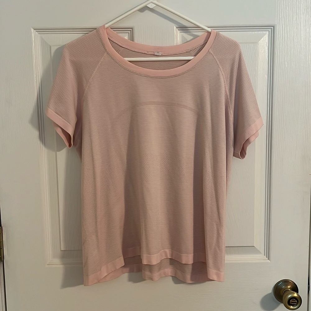 Lululemon Swiftly Tech Short Sleeve Shirt 2.0 *Race Length, size 18